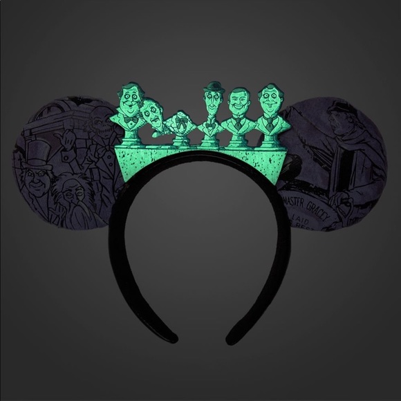 Disney Haunted Mansion Graveyard Ears - Picture 6 of 7